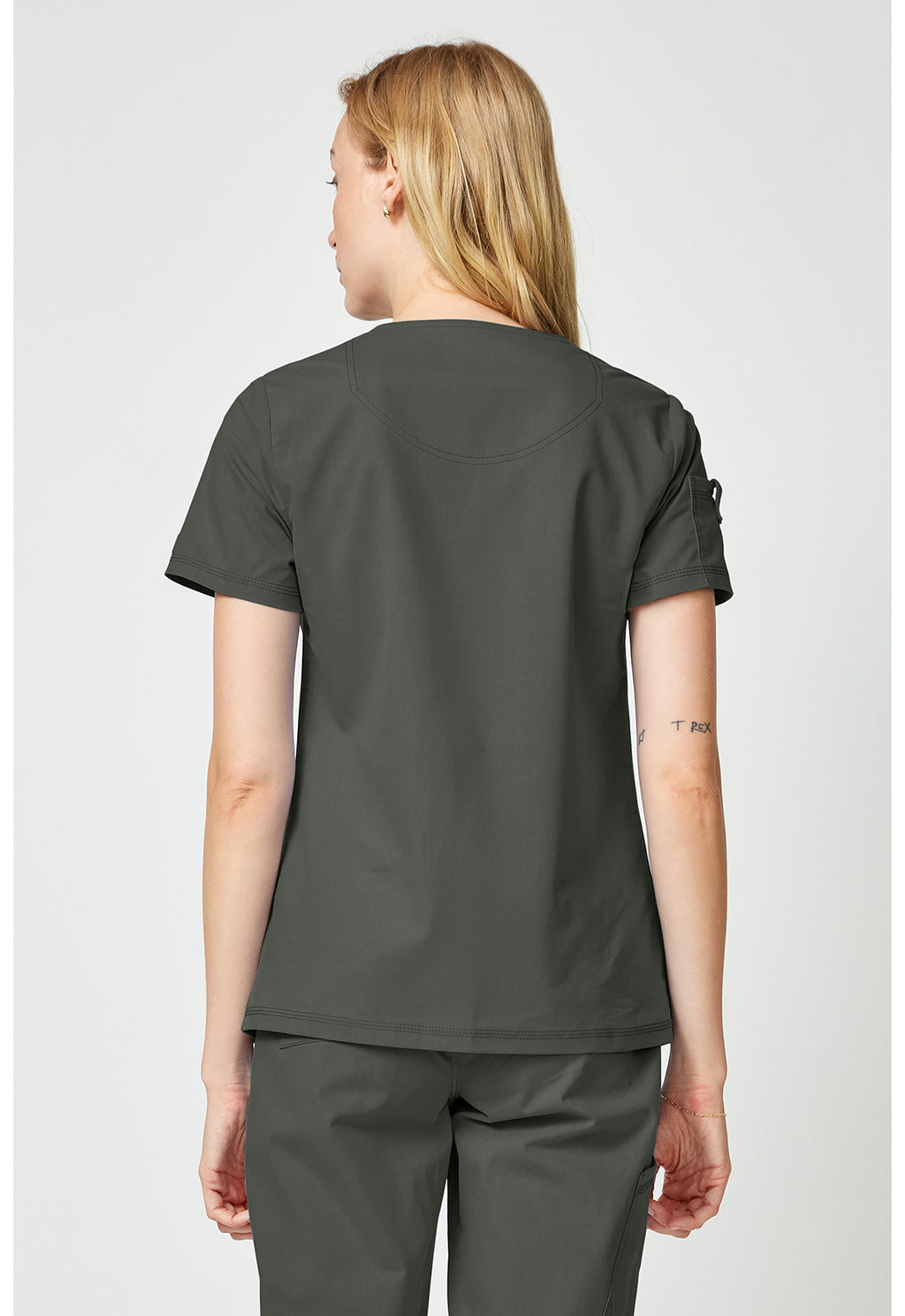Women’s Tuck-In Scrub Top – DK FORGE DK857